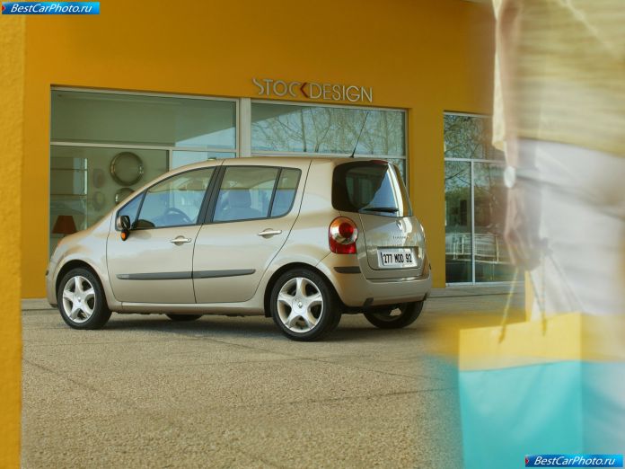 2004 Renault Modus - фотография 35 из 57 2004 Renault Modus - фотография 35 из 57