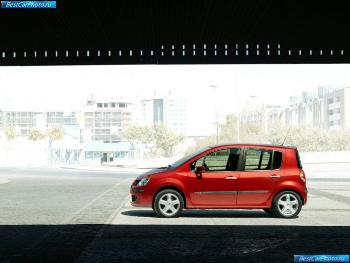 2004 Renault Modus - фотография 38 из 57