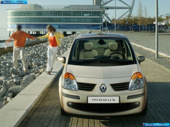 2004 Renault Modus - фотография 40 из 57 2004 Renault Modus - фотография 40 из 57