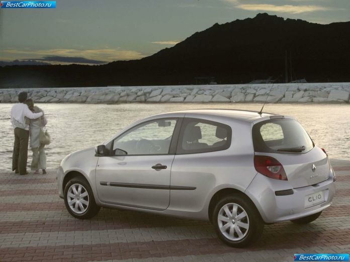 2005 Renault Clio Iii 3door - фотография 7 из 23 2005 Renault Clio Iii 3door - фотография 7 из 23