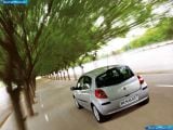 renault_2005-clio_iii_3door_1600x1200_008.jpg