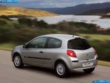 renault_2005-clio_iii_3door_1600x1200_009.jpg