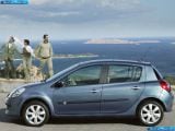 renault_2005-clio_iii_5door_1600x1200_011.jpg
