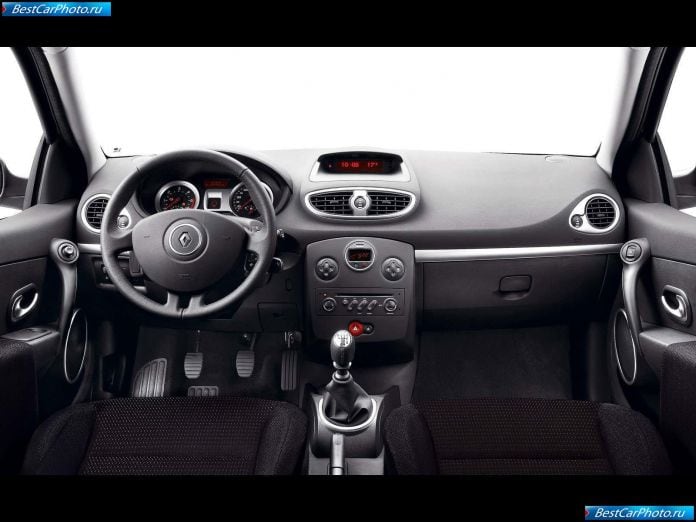2005 Renault Clio Iii 5door - фотография 18 из 29 2005 Renault Clio Iii 5door - фотография 18 из 29