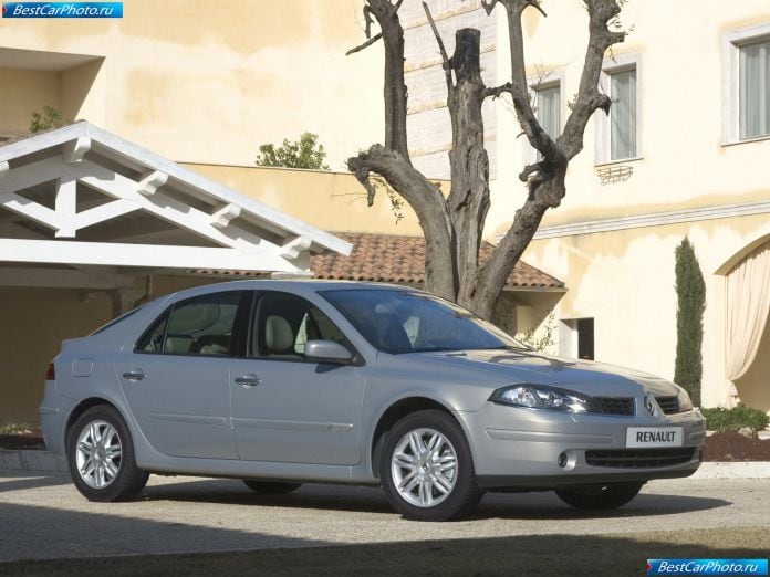 2005 Renault Laguna - фотография 5 из 24 2005 Renault Laguna - фотография 5 из 24