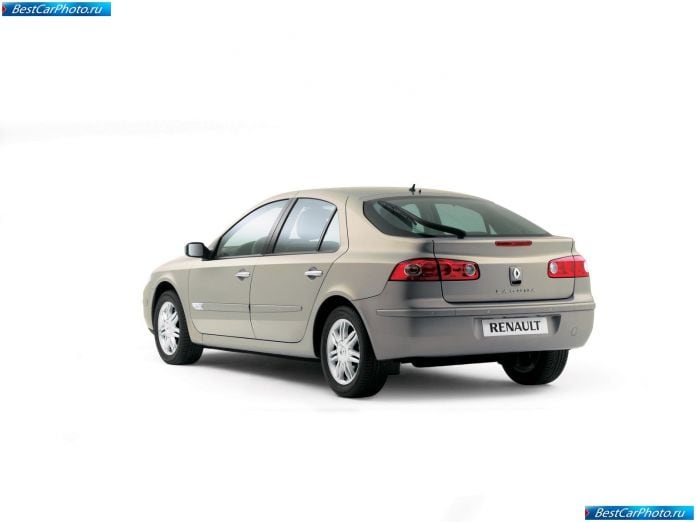 2005 Renault Laguna - фотография 21 из 24 2005 Renault Laguna - фотография 21 из 24