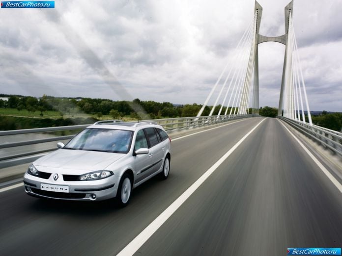 2005 Renault Laguna Gt Estate - фотография 4 из 24