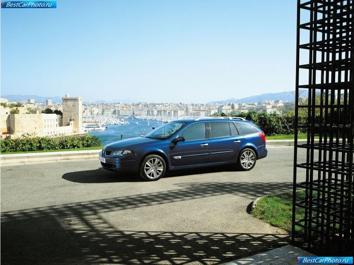 2005 Renault Laguna Gt Estate - фотография 9 из 24
