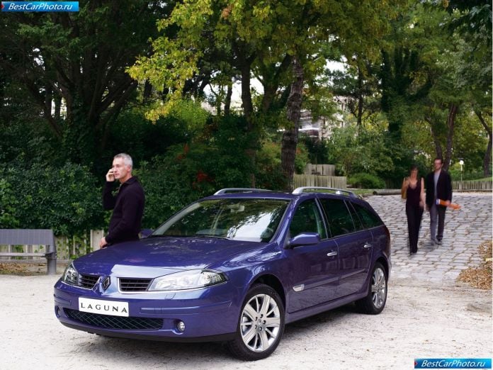 2005 Renault Laguna Gt Estate - фотография 10 из 24 2005 Renault Laguna Gt Estate - фотография 10 из 24