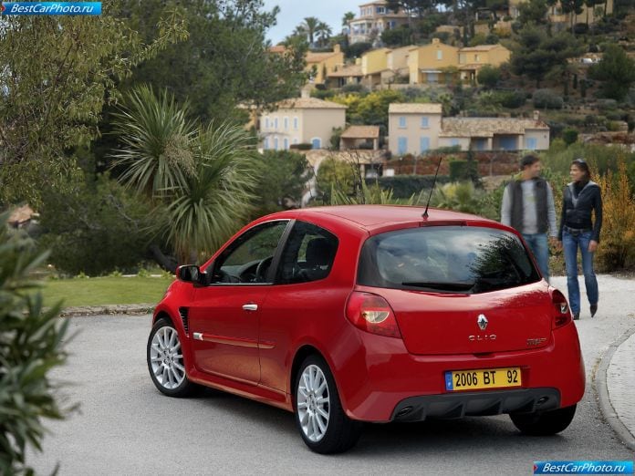2006 Renault Clio Sport - фотография 17 из 32