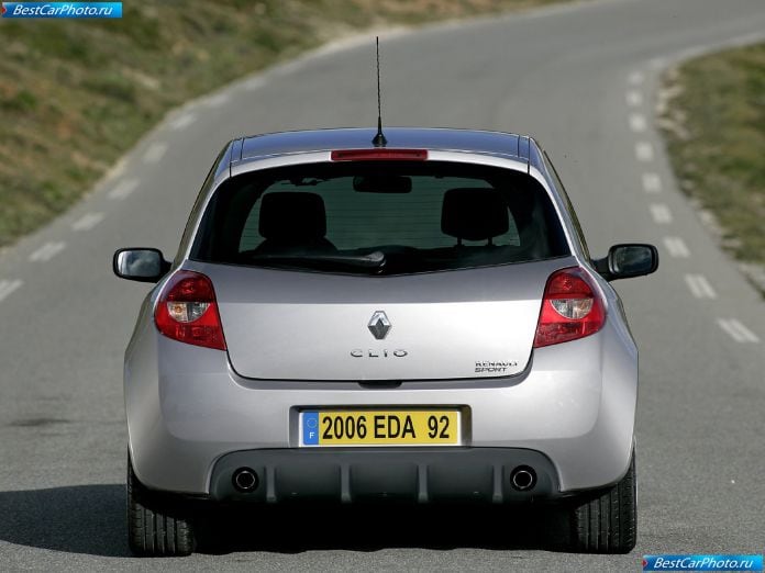 2006 Renault Clio Sport - фотография 21 из 32