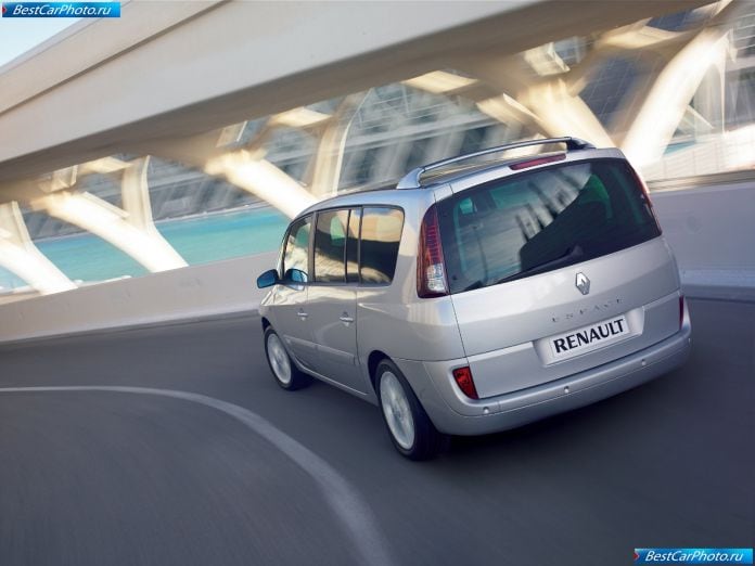 2006 Renault Espace - фотография 13 из 61 2006 Renault Espace - фотография 13 из 61