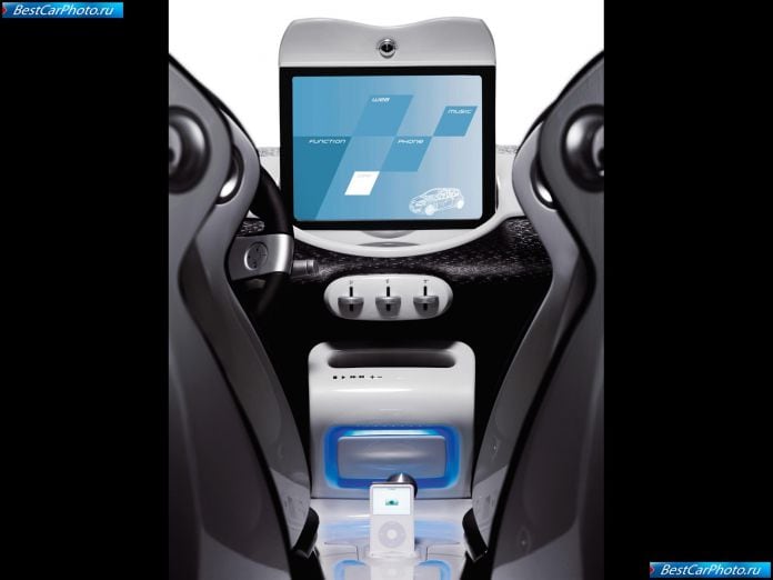 2006 Renault Twingo Concept - фотография 18 из 21 2006 Renault Twingo Concept - фотография 18 из 21