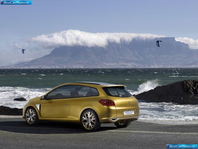 2007 Renault Clio Grand Tour Concept - фотография 8 из 33