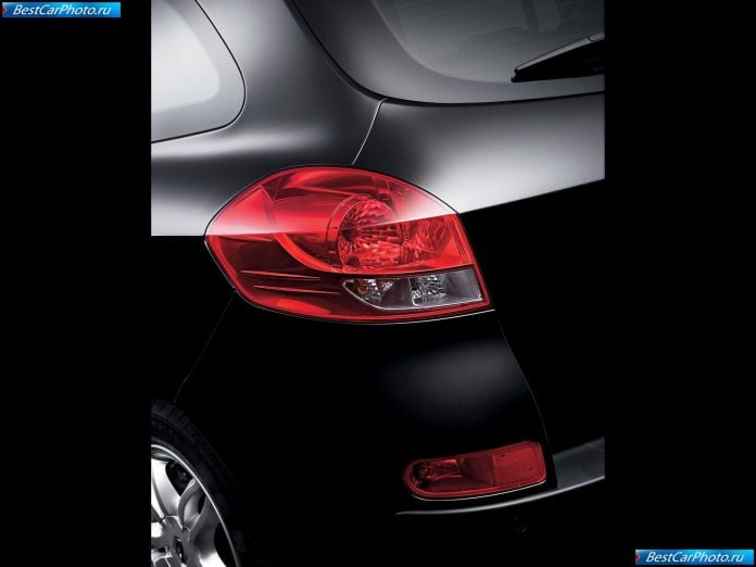 2008 Renault Clio Estate - фотография 40 из 43 2008 Renault Clio Estate - фотография 40 из 43
