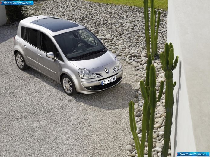 2008 Renault Grand Modus - фотография 2 из 11