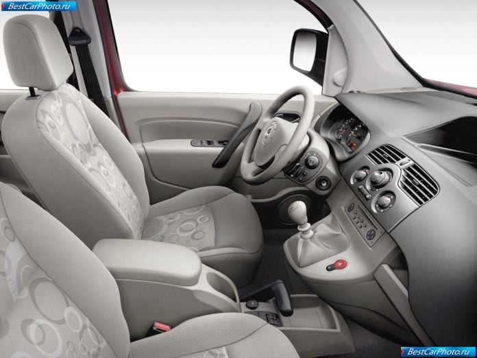 2008 Renault Kangoo - фотография 26 из 35 2008 Renault Kangoo - фотография 26 из 35
