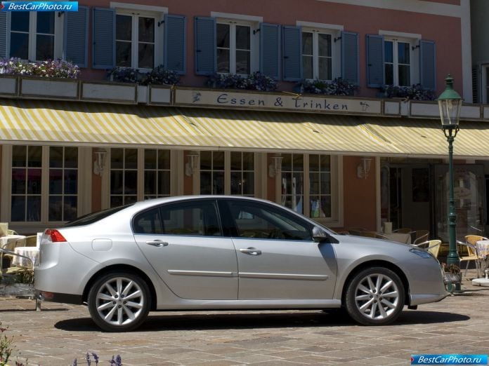 2008 Renault Laguna - фотография 18 из 59 2008 Renault Laguna - фотография 18 из 59