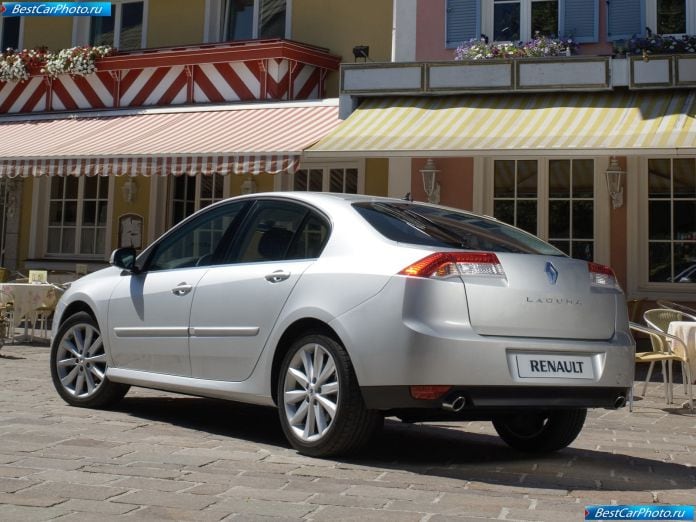 2008 Renault Laguna - фотография 24 из 59 2008 Renault Laguna - фотография 24 из 59