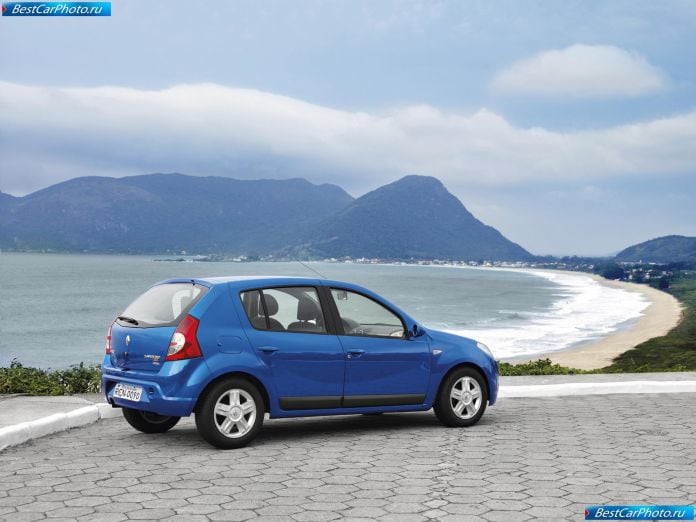 2008 Renault Sandero - фотография 4 из 11