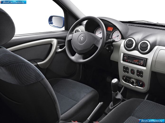 2008 Renault Sandero - фотография 9 из 11