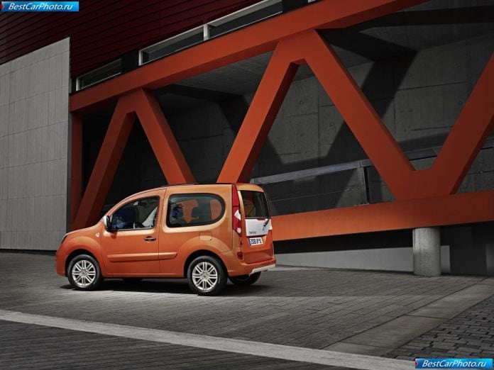 2009 Renault Kangoo Be Bop - фотография 7 из 31 2009 Renault Kangoo Be Bop - фотография 7 из 31