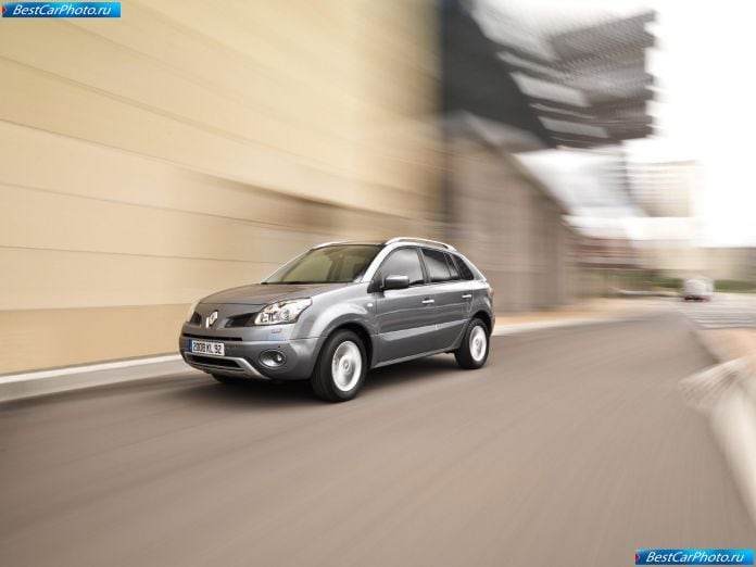 2009 Renault Koleos - фотография 4 из 49 2009 Renault Koleos - фотография 4 из 49
