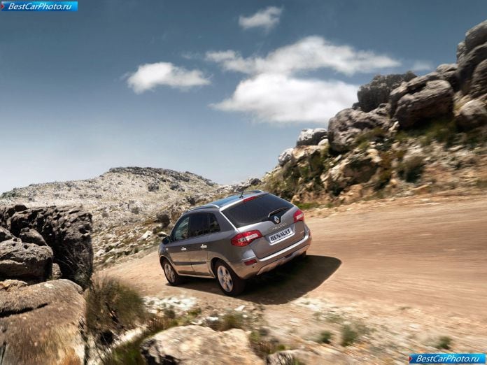 2009 Renault Koleos - фотография 18 из 49 2009 Renault Koleos - фотография 18 из 49