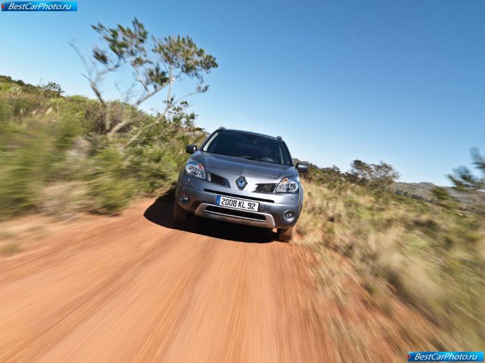 2009 Renault Koleos - фотография 21 из 49 2009 Renault Koleos - фотография 21 из 49