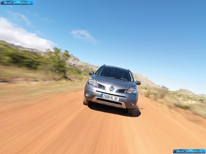 2009 Renault Koleos - фотография 22 из 49 2009 Renault Koleos - фотография 22 из 49