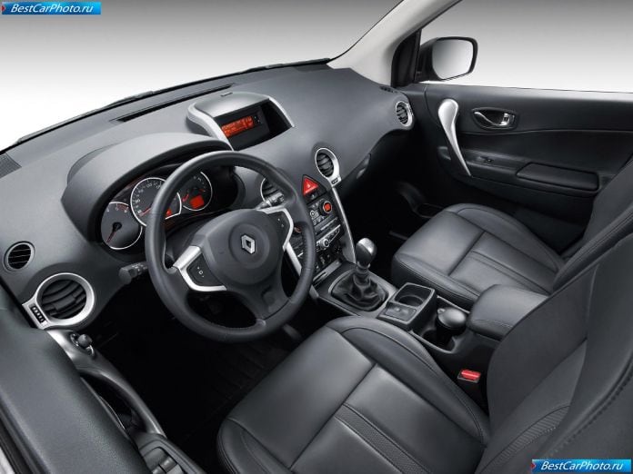 2009 Renault Koleos - фотография 32 из 49 2009 Renault Koleos - фотография 32 из 49