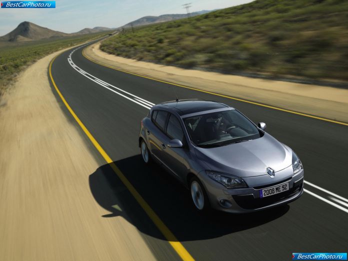2009 Renault Megane - фотография 2 из 41 2009 Renault Megane - фотография 2 из 41