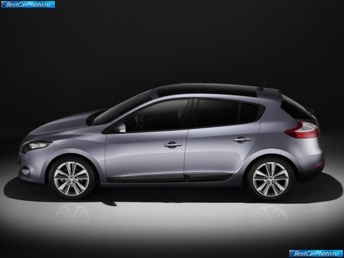 2009 Renault Megane - фотография 12 из 41 2009 Renault Megane - фотография 12 из 41