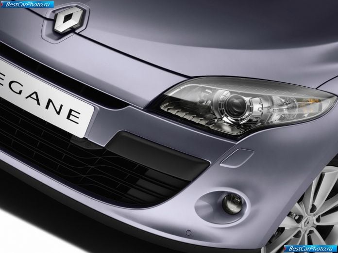 2009 Renault Megane - фотография 25 из 41 2009 Renault Megane - фотография 25 из 41