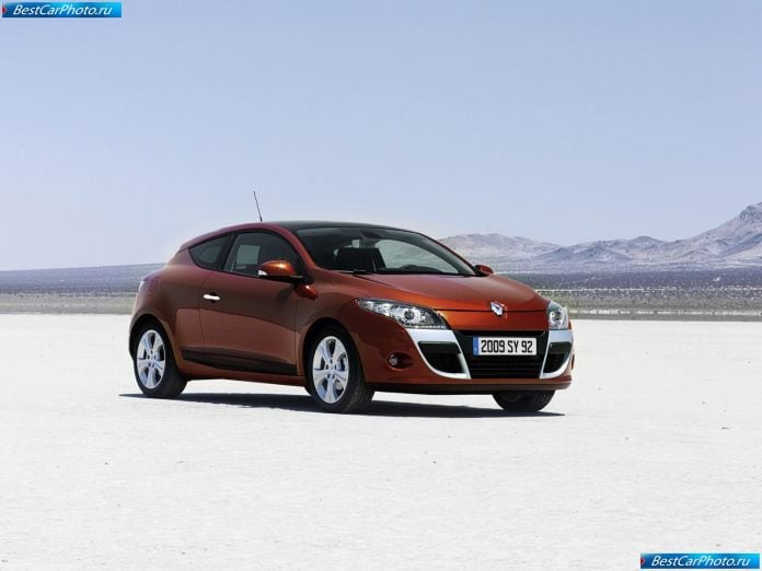 2009 Renault Megane Coupe - фотография 2 из 45 2009 Renault Megane Coupe - фотография 2 из 45
