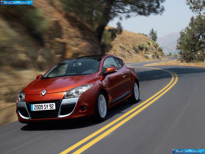 2009 Renault Megane Coupe - фотография 3 из 45 2009 Renault Megane Coupe - фотография 3 из 45