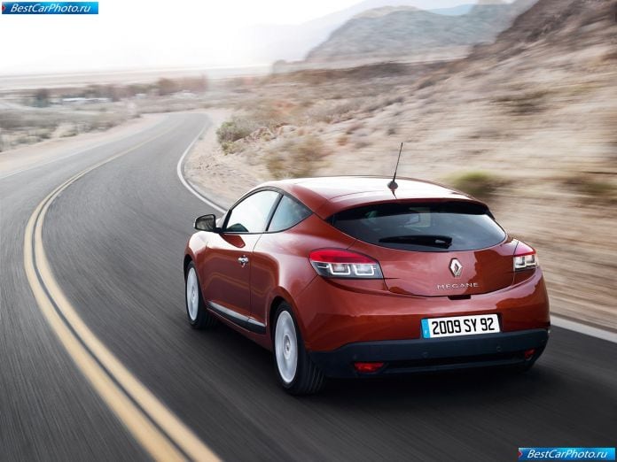 2009 Renault Megane Coupe - фотография 5 из 45 2009 Renault Megane Coupe - фотография 5 из 45