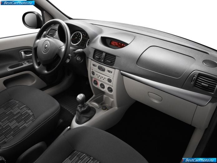 2009 Renault Symbol - фотография 23 из 45 2009 Renault Symbol - фотография 23 из 45