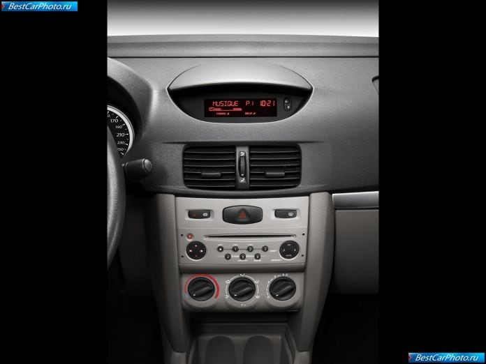 2009 Renault Symbol - фотография 40 из 45 2009 Renault Symbol - фотография 40 из 45