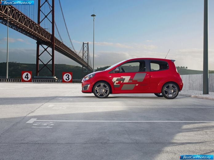 2009 Renault Twingo Rs - фотография 21 из 73 2009 Renault Twingo Rs - фотография 21 из 73
