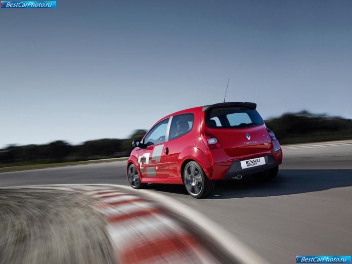 2009 Renault Twingo Rs - фотография 24 из 73 2009 Renault Twingo Rs - фотография 24 из 73