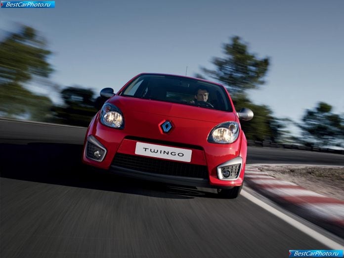 2009 Renault Twingo Rs - фотография 30 из 73 2009 Renault Twingo Rs - фотография 30 из 73