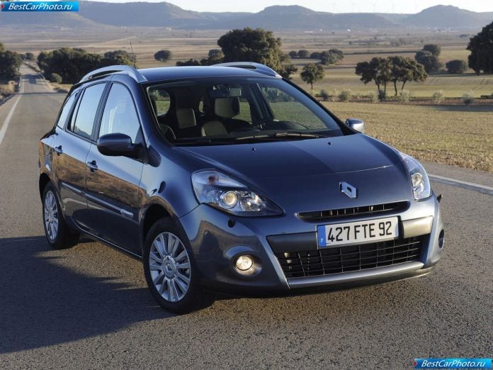 2010 Renault Clio Estate - фотография 1 из 14