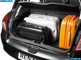 renault_2010-clio_estate_1600x1200_011.jpg