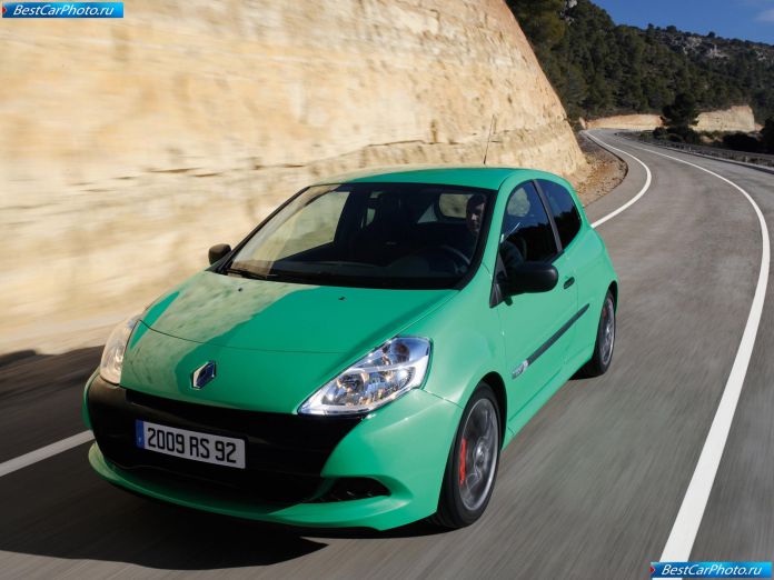 2010 Renault Clio Rs - фотография 2 из 11 2010 Renault Clio Rs - фотография 2 из 11