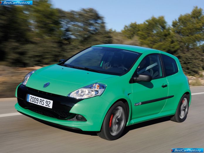 2010 Renault Clio Rs - фотография 3 из 11 2010 Renault Clio Rs - фотография 3 из 11