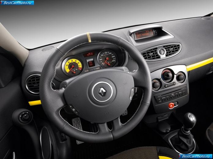 2010 Renault Clio Rs - фотография 9 из 11