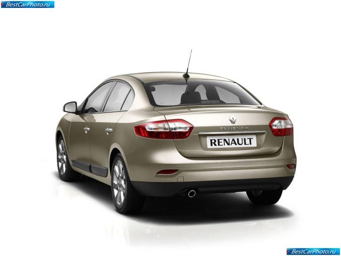 2010 Renault Fluence - фотография 3 из 10 2010 Renault Fluence - фотография 3 из 10