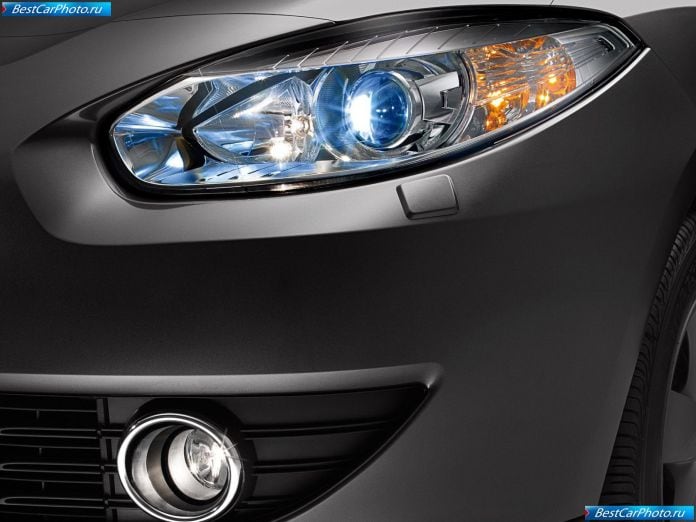 2010 Renault Fluence - фотография 9 из 10 2010 Renault Fluence - фотография 9 из 10