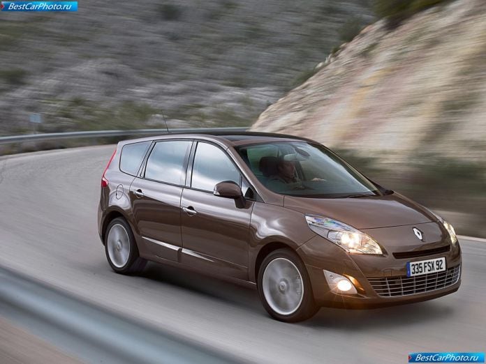 2010 Renault Grand Scenic - фотография 3 из 53